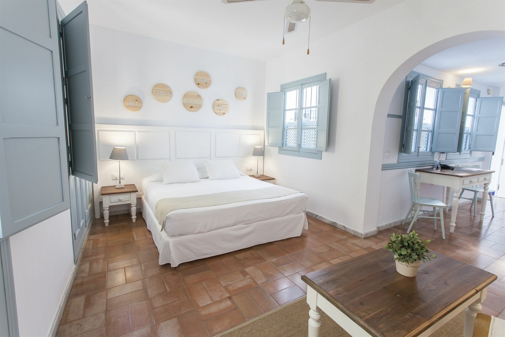 Santa Cruz Apartment Sevilla Bagian luar foto